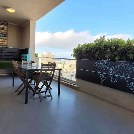 세인트폴스베이 Stylish - Modern - Large Terrace - 2 Bed - 200 M From Sea - Fully Air Con 아파트 외부 사진